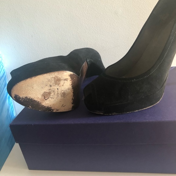 Stuart Weitzman black suede hells with open toe. - Picture 4 of 4